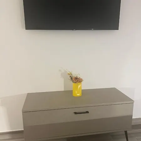 77 Lägenhet